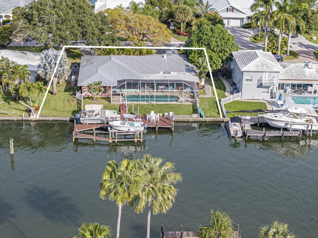 VERO ISLES PLAT NO 2 - Residential