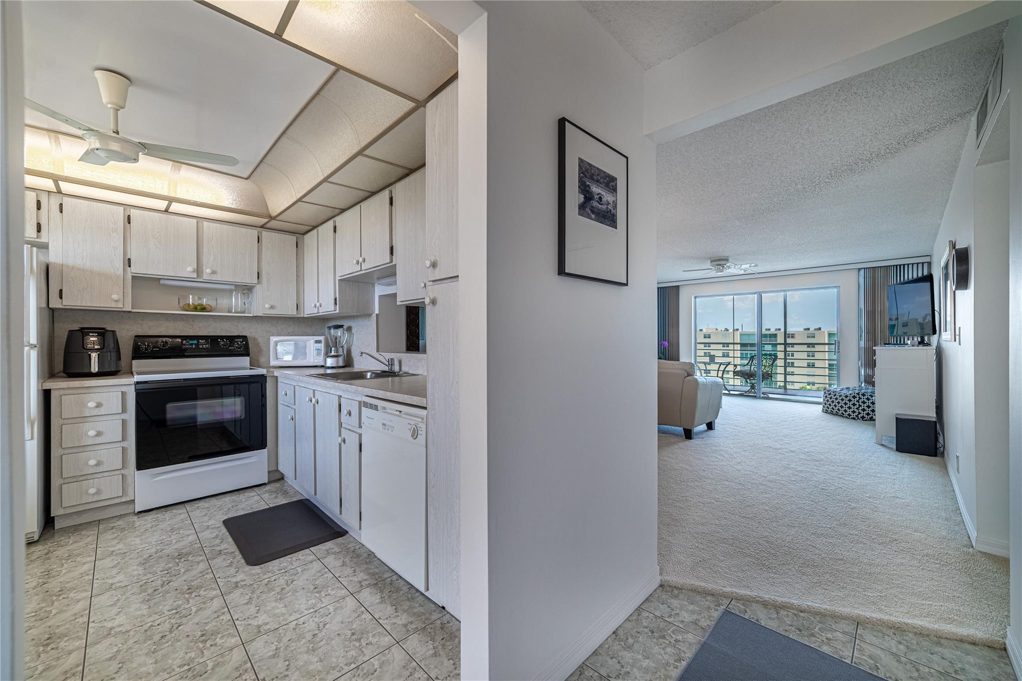 Meadowbrook Lakes - Residential