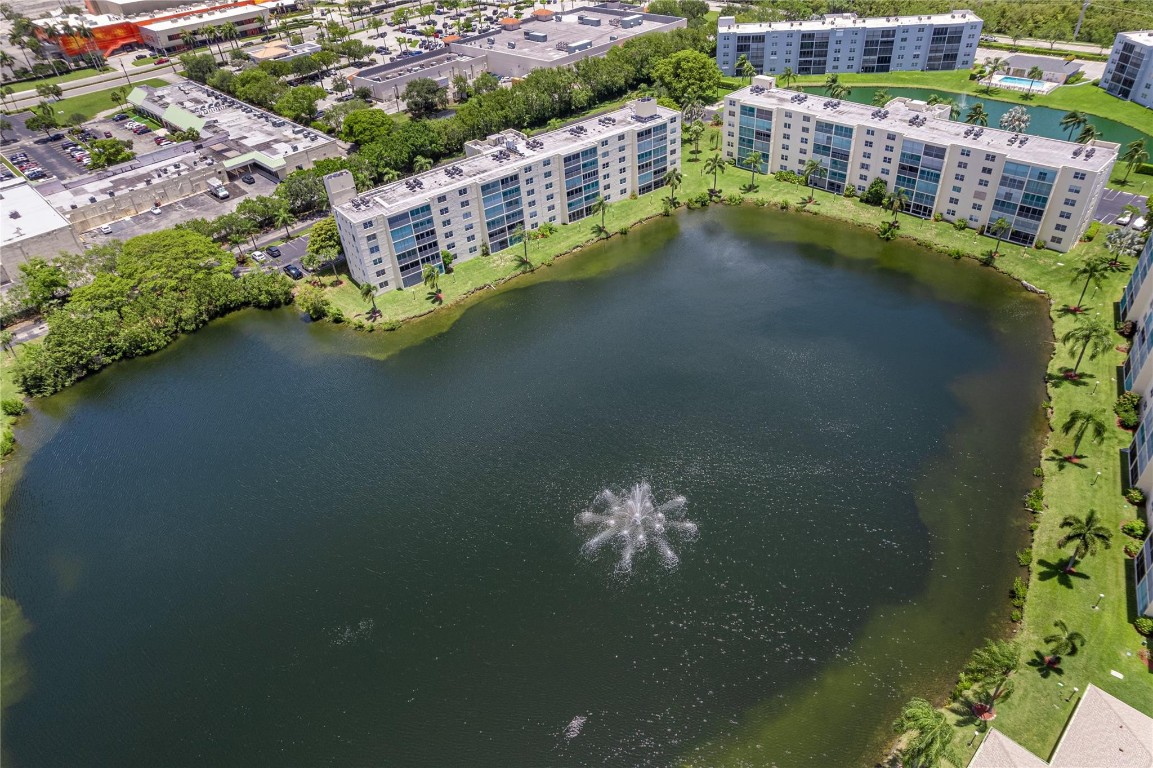 Meadowbrook Lakes - Residential