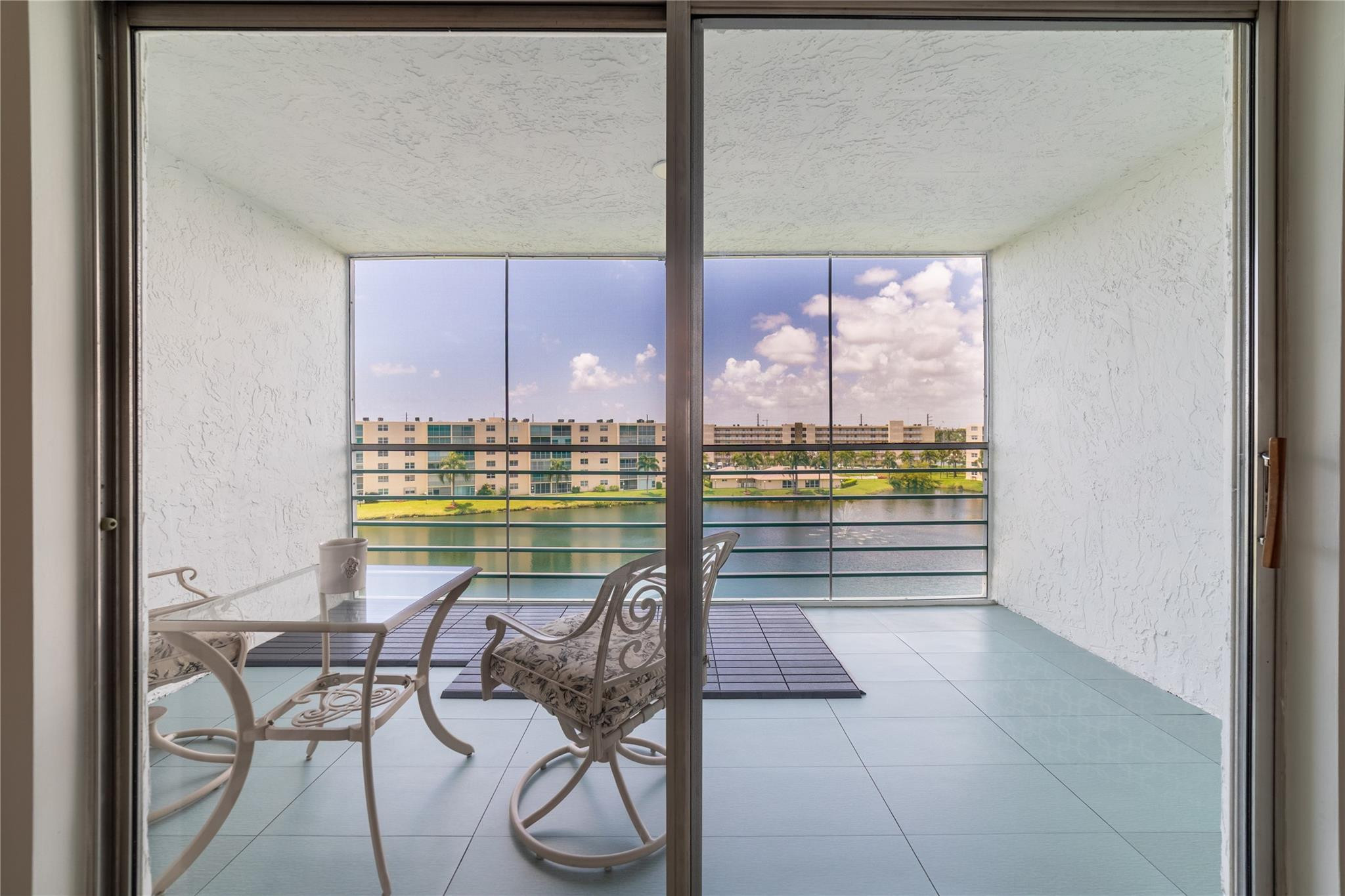 Meadowbrook Lakes - Residential