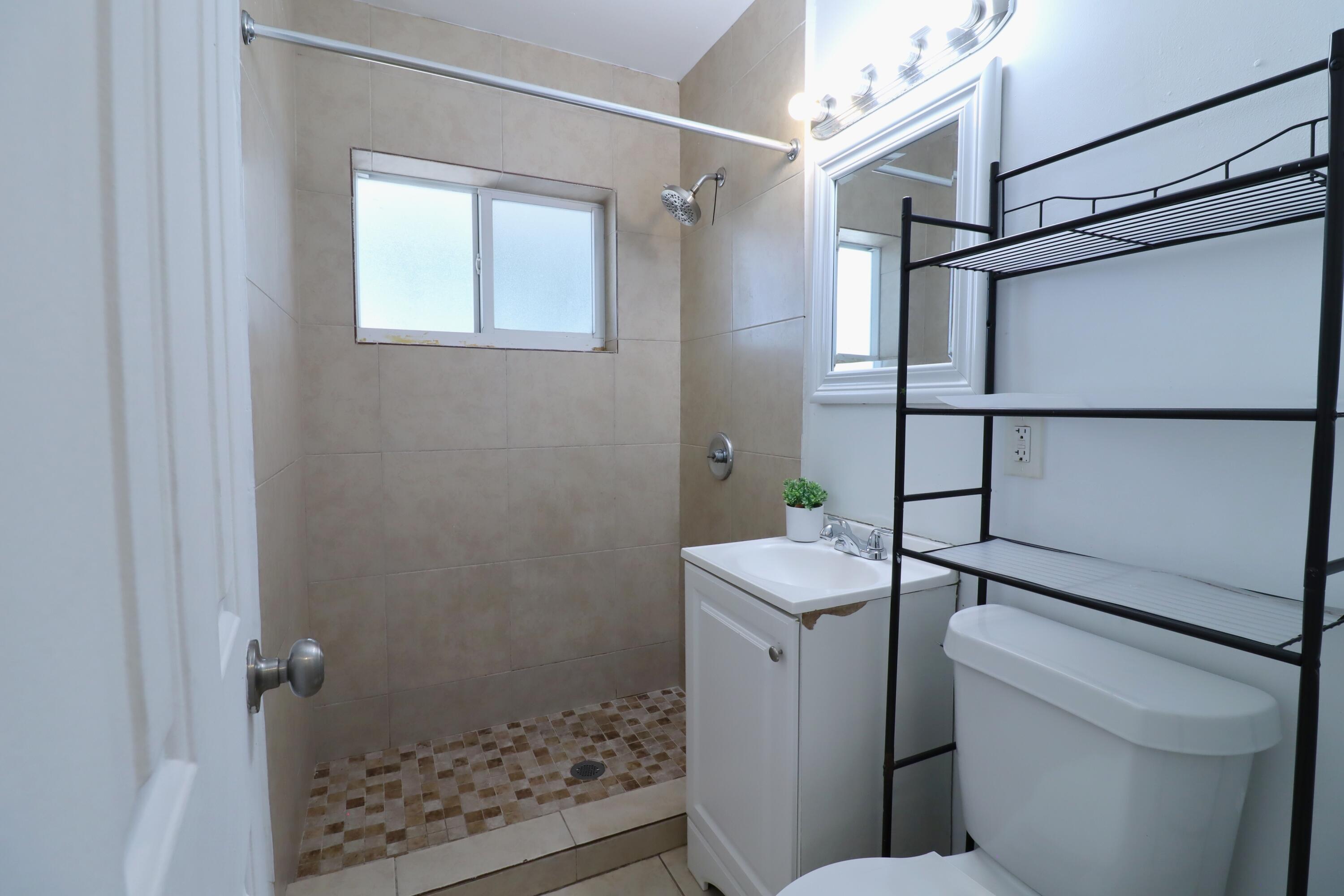 FLORAL HEIGHTS - Residential Lease