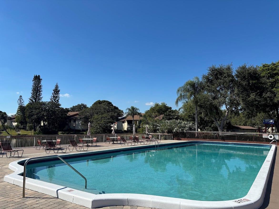 PINE RIDGE AT HAVERHILL C - Residential Lease