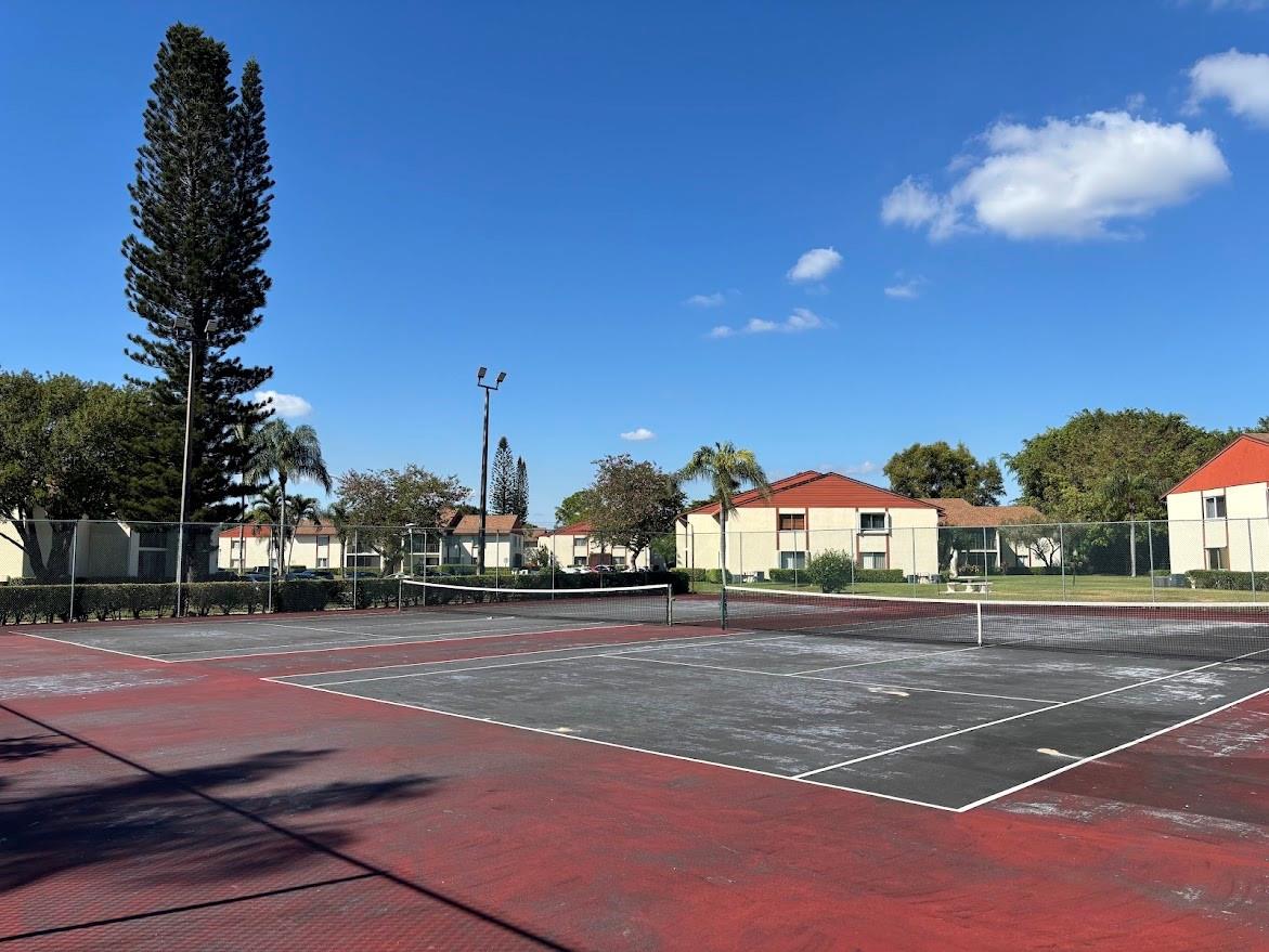 PINE RIDGE AT HAVERHILL C - Residential Lease