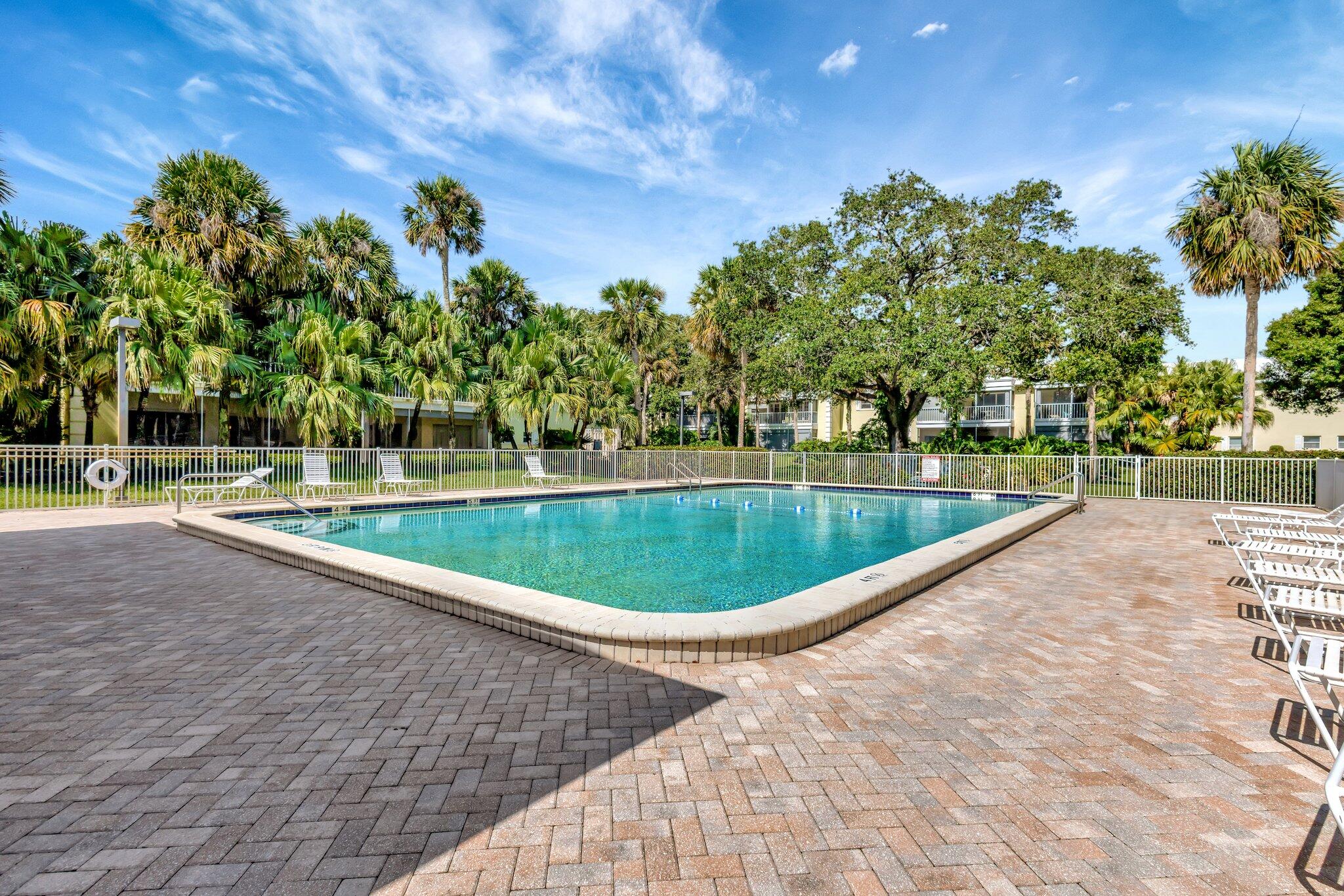 BANYAN HOUSE CONDO - Residential