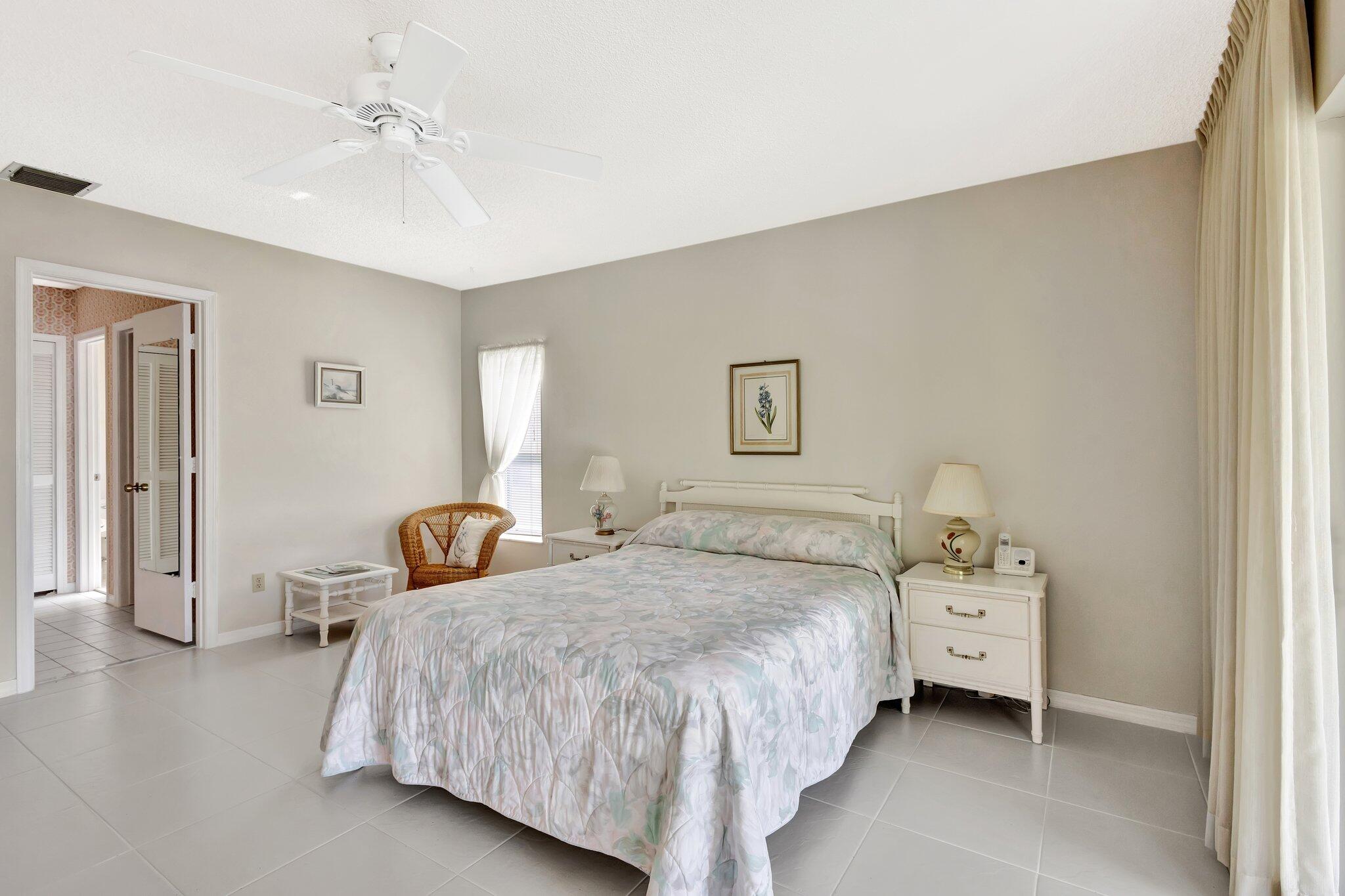 BANYAN HOUSE CONDO - Residential