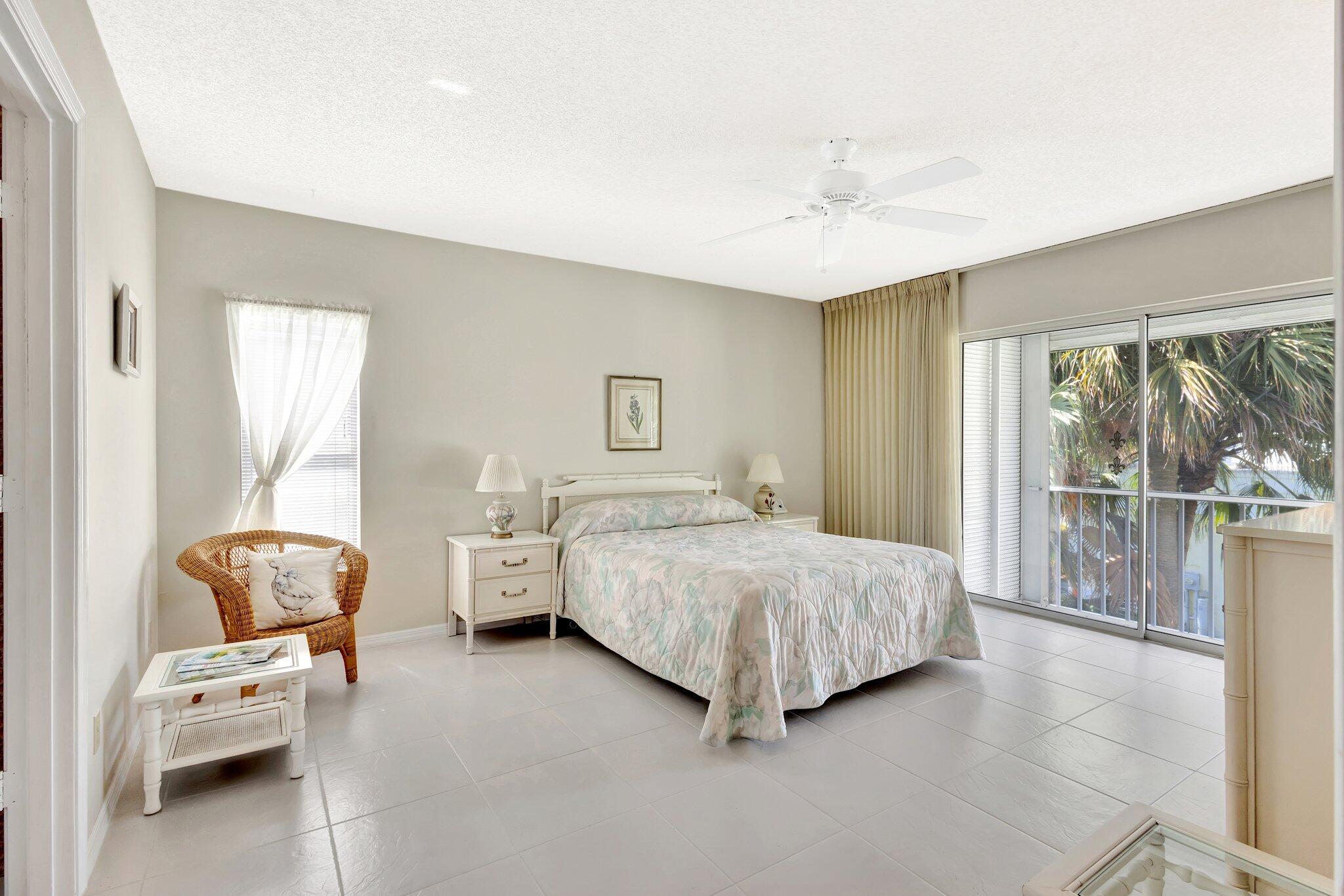 BANYAN HOUSE CONDO - Residential