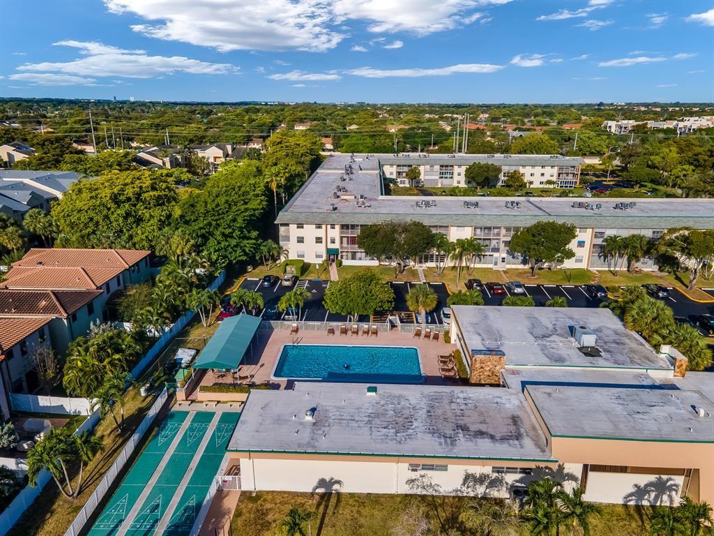 Sabal Palm Village 2 Cond - Residential Lease