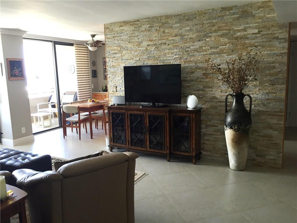 1500 OCEAN CLUB CONDO - Residential Lease