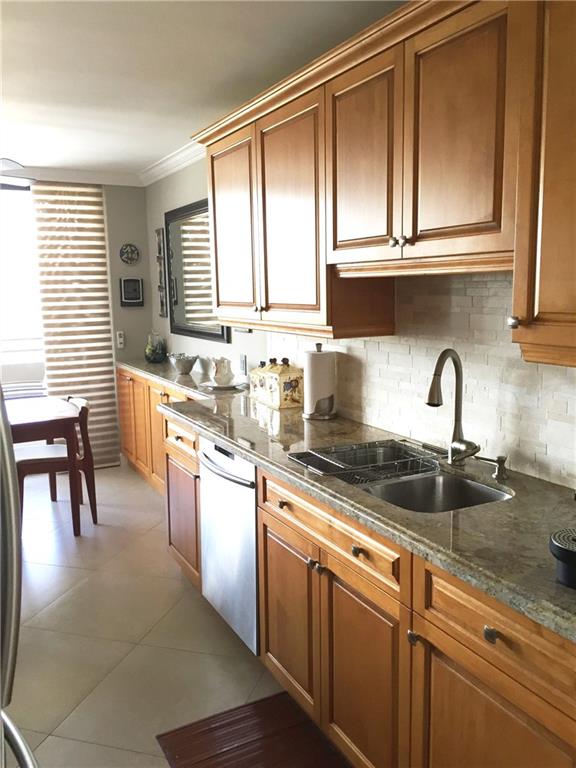 1500 OCEAN CLUB CONDO - Residential Lease