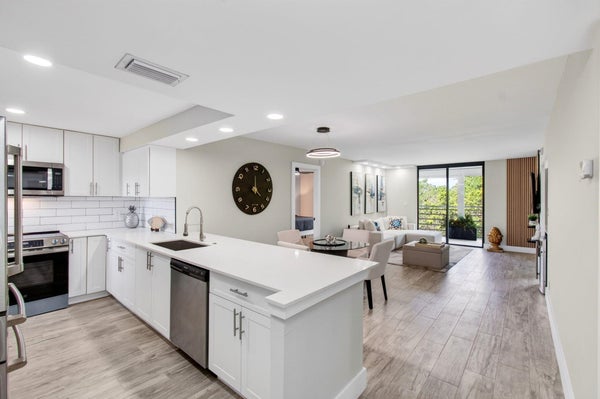 6461 NW 2ND AVE, BOCA RATON, FL 33487 - Image 8e5fd04b06f3fde364cd55d41b1b49cf/2824021885