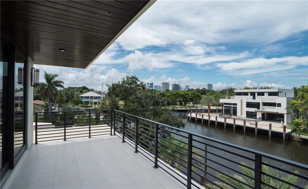 Rio Vista Isles - Residential