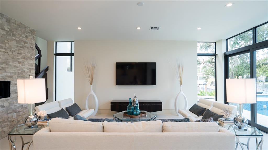 Rio Vista Isles - Residential