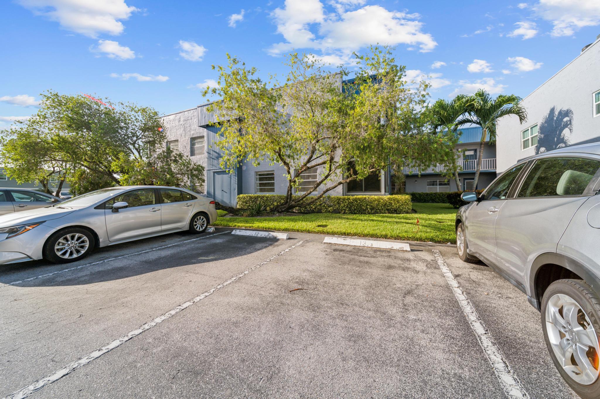 KINGS POINT FLANDERS COND - Residential Lease
