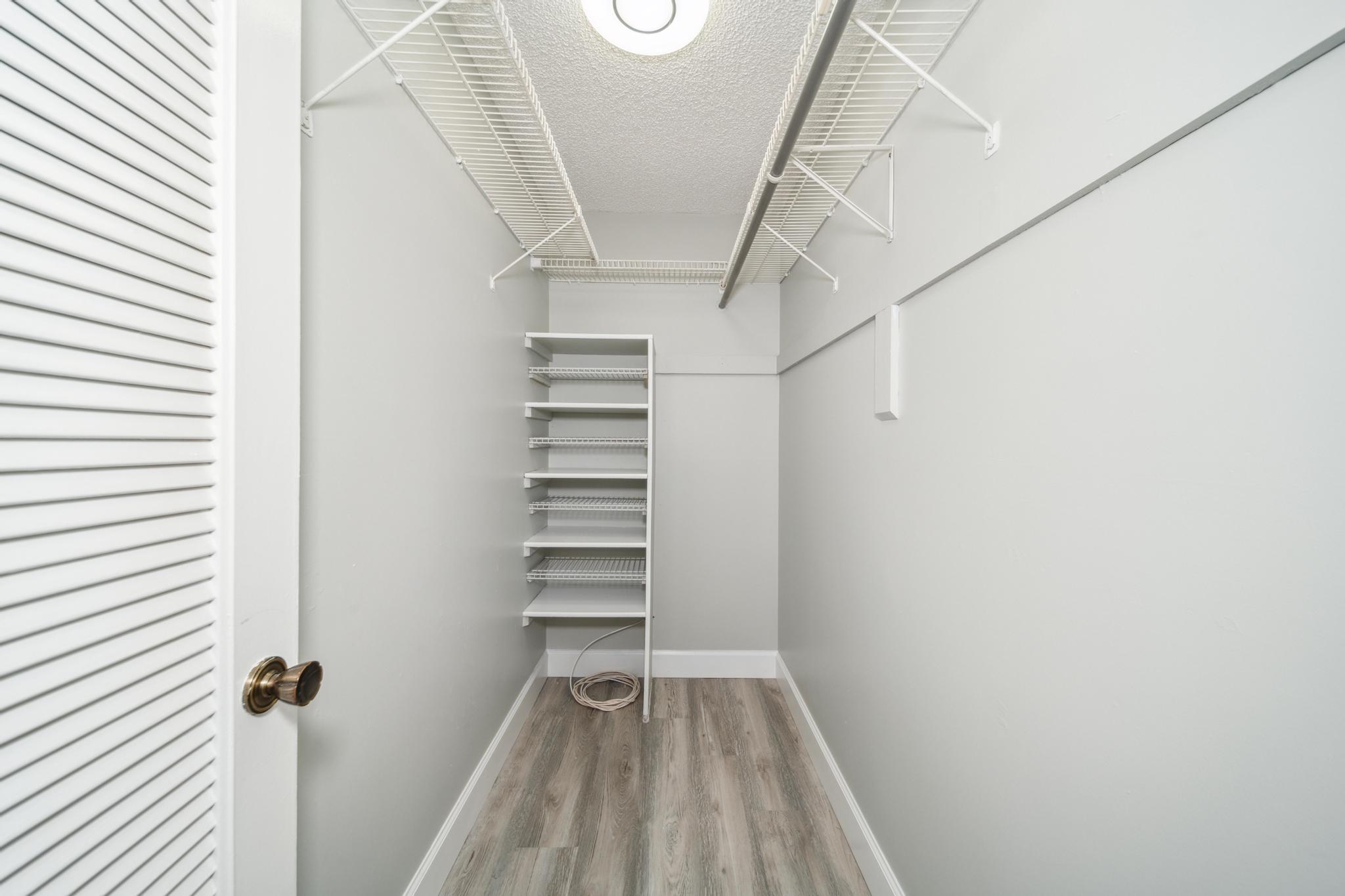 KINGS POINT FLANDERS COND - Residential Lease