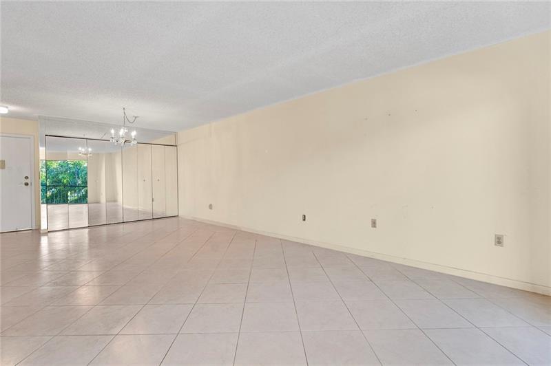 OAKBROOK - Residential