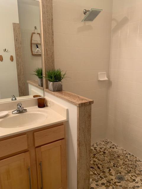 CASTLE PINES CONDOMINIUM - Residential Lease