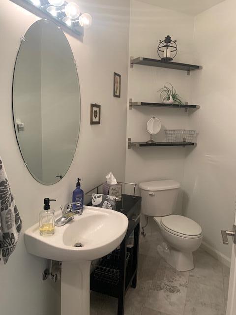 CASTLE PINES CONDOMINIUM - Residential Lease