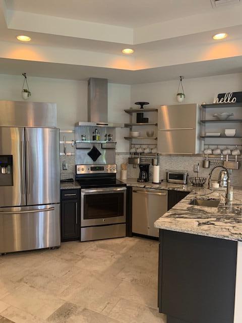 CASTLE PINES CONDOMINIUM - Residential Lease