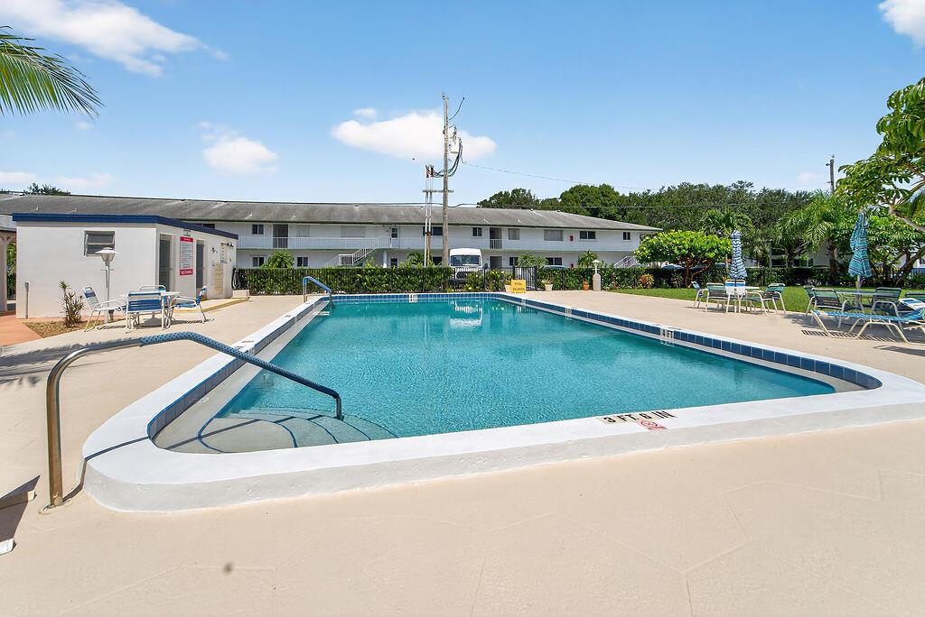 TEQUESTA GARDEN CONDO 3 - Residential Lease