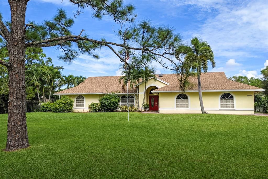 Photo of 15567 74th Avenue N, Palm Beach Gardens, FL 33418 (MLS # R10741056)