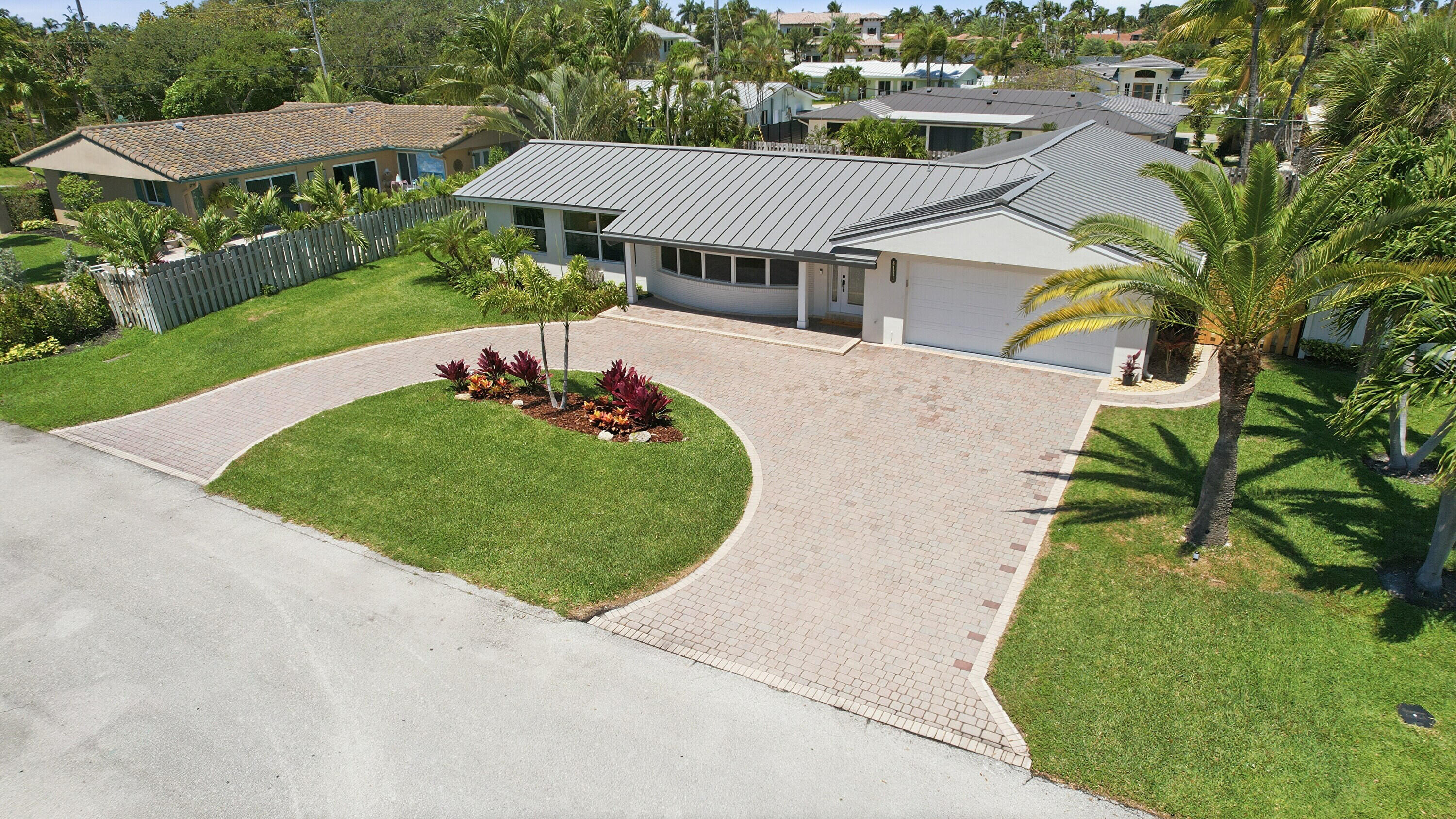VENETIAN ISLES 3RD SEC - Residential