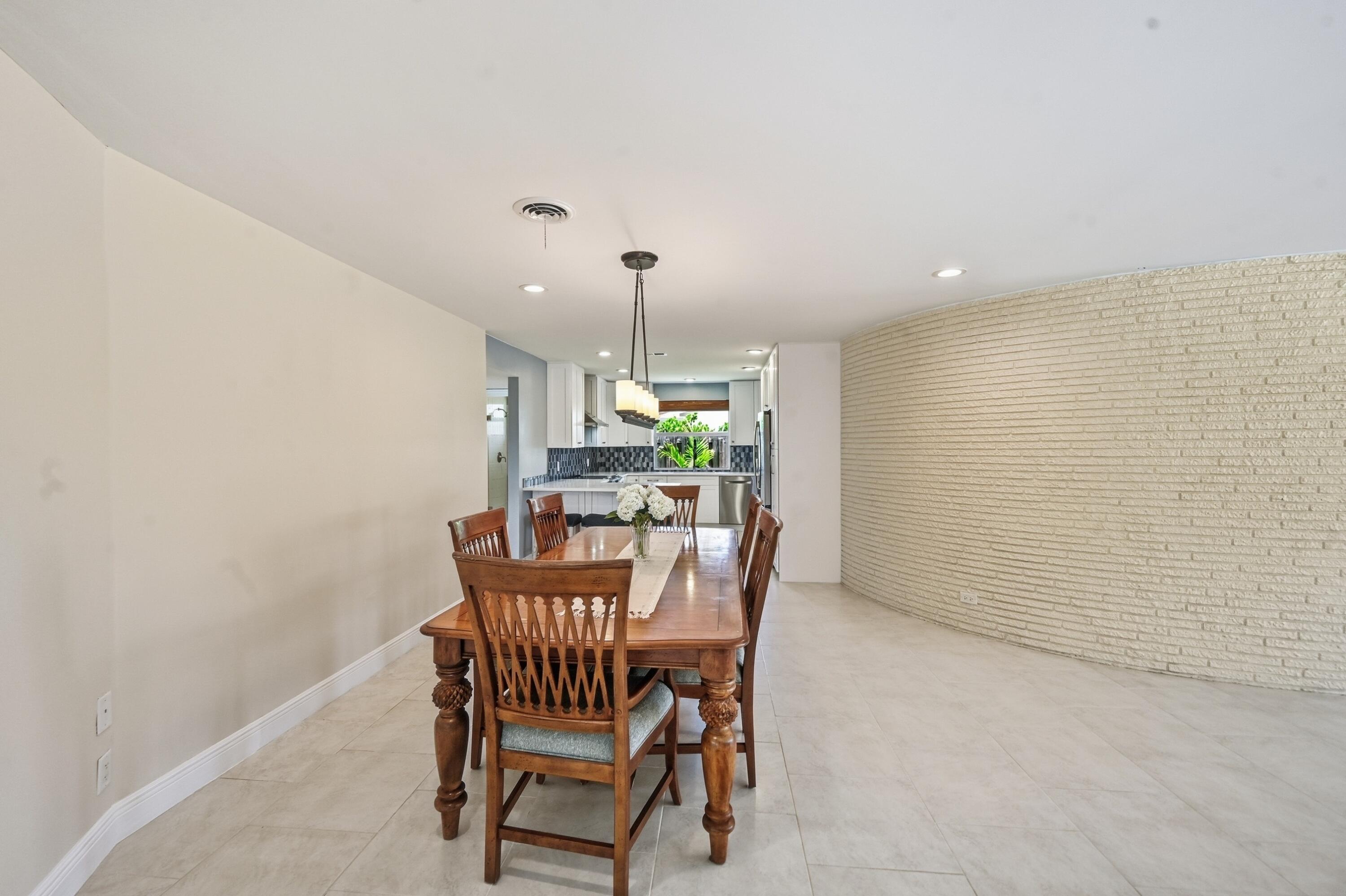 VENETIAN ISLES 3RD SEC - Residential