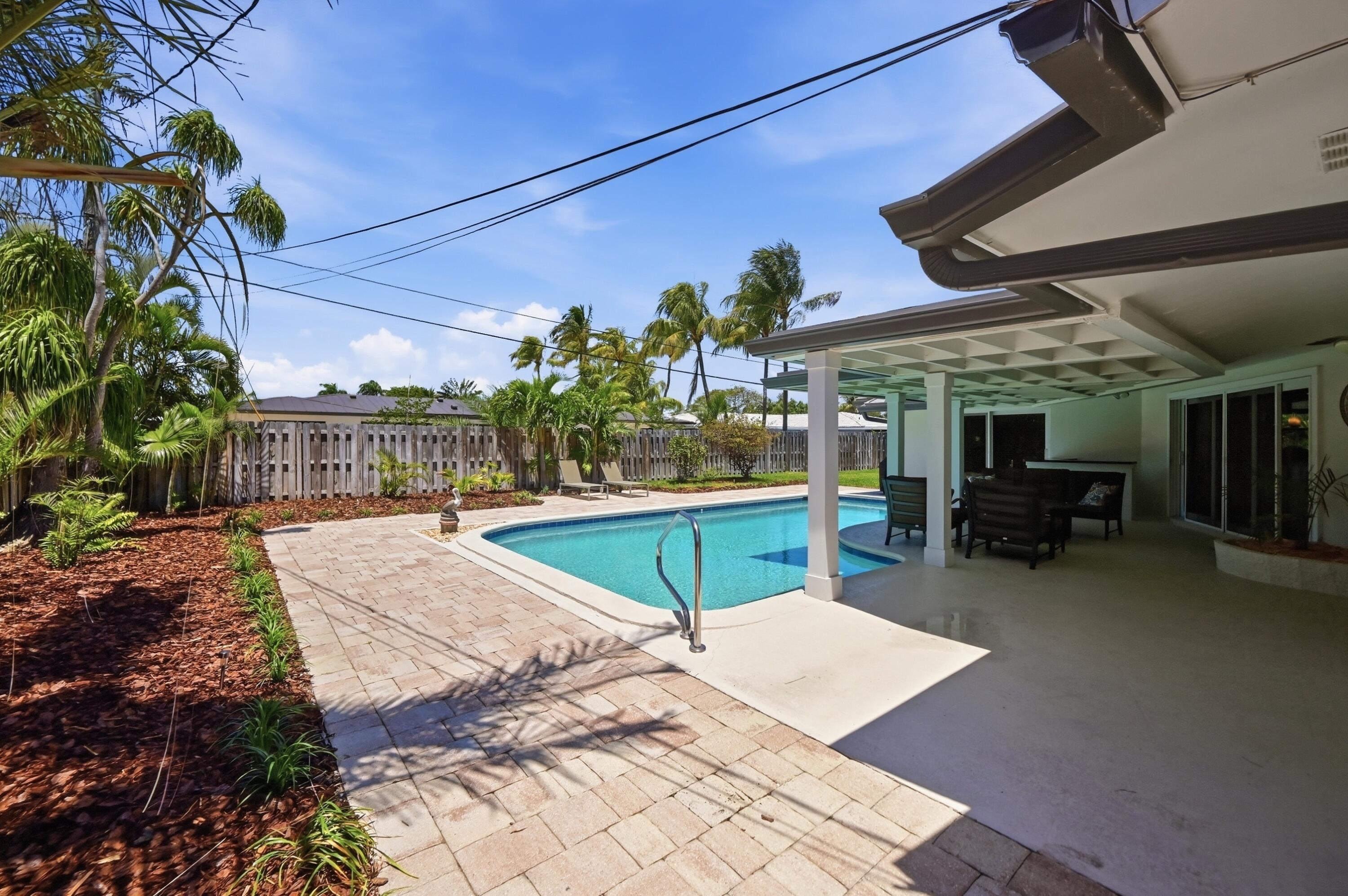 VENETIAN ISLES 3RD SEC - Residential