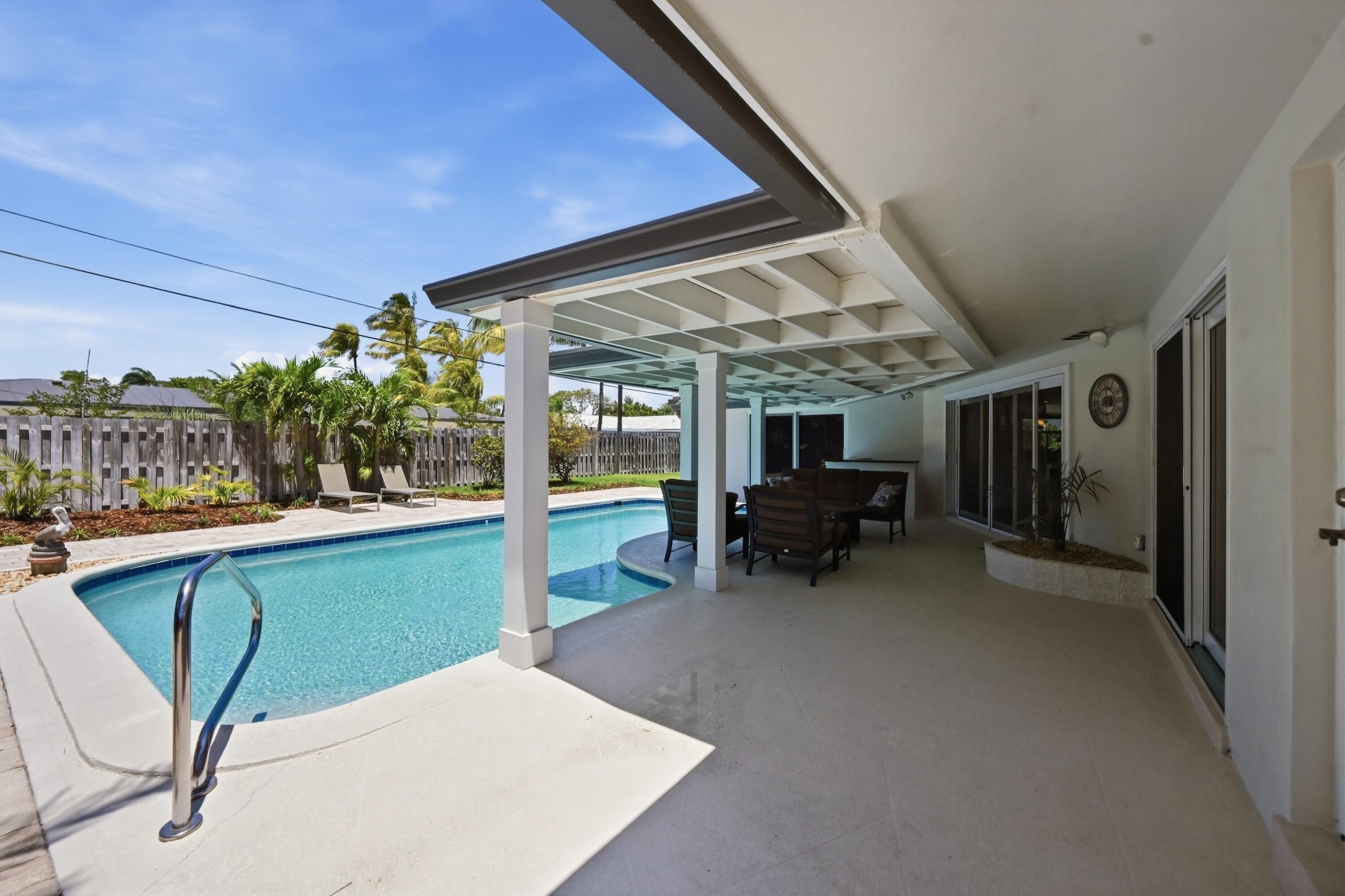 VENETIAN ISLES 3RD SEC - Residential