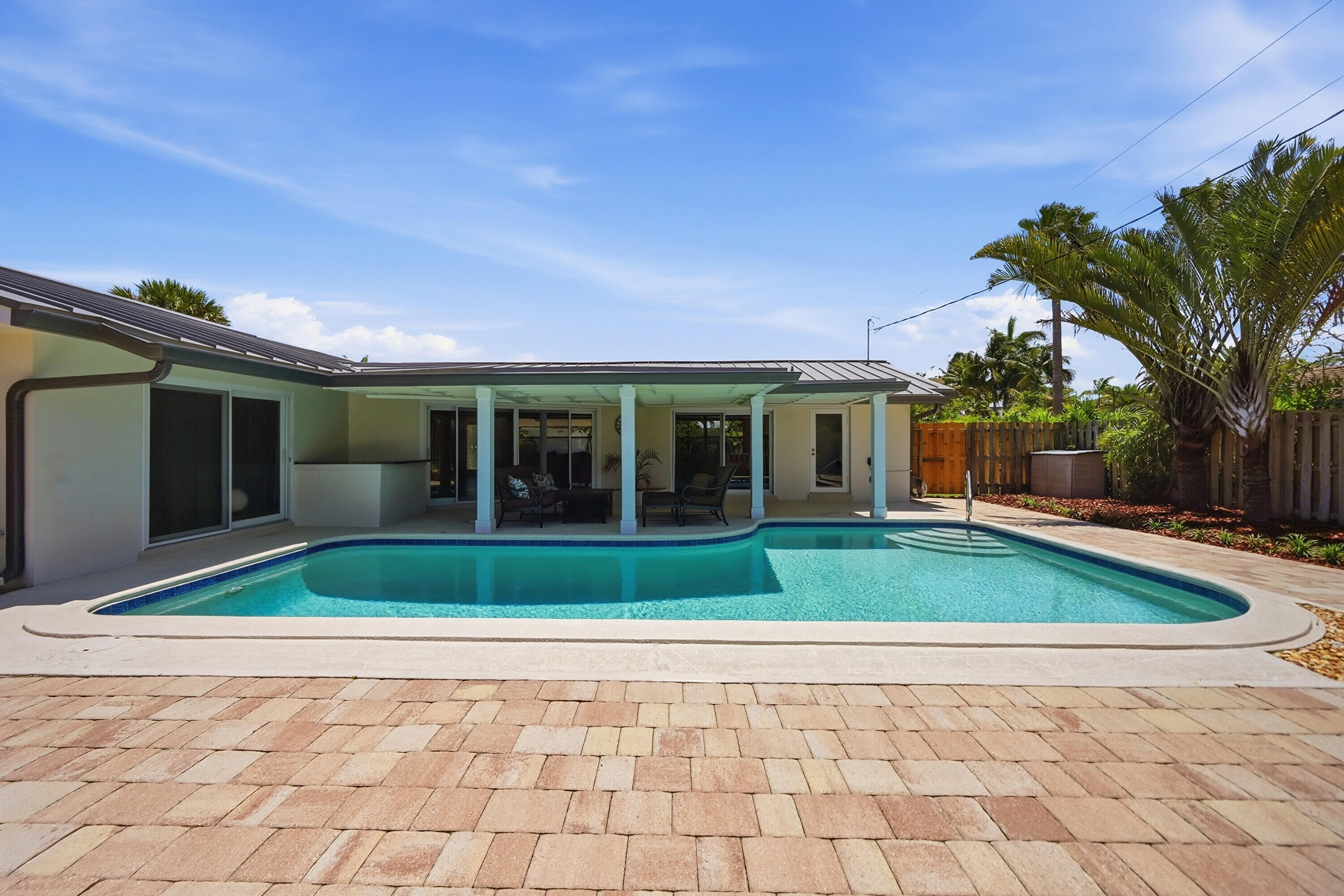 VENETIAN ISLES 3RD SEC - Residential
