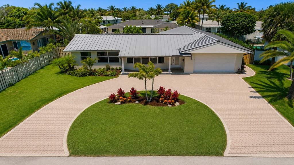 Photo of 4111 NE 26th Terrace, Lighthouse Point, FL 33064 (MLS # B26026768)