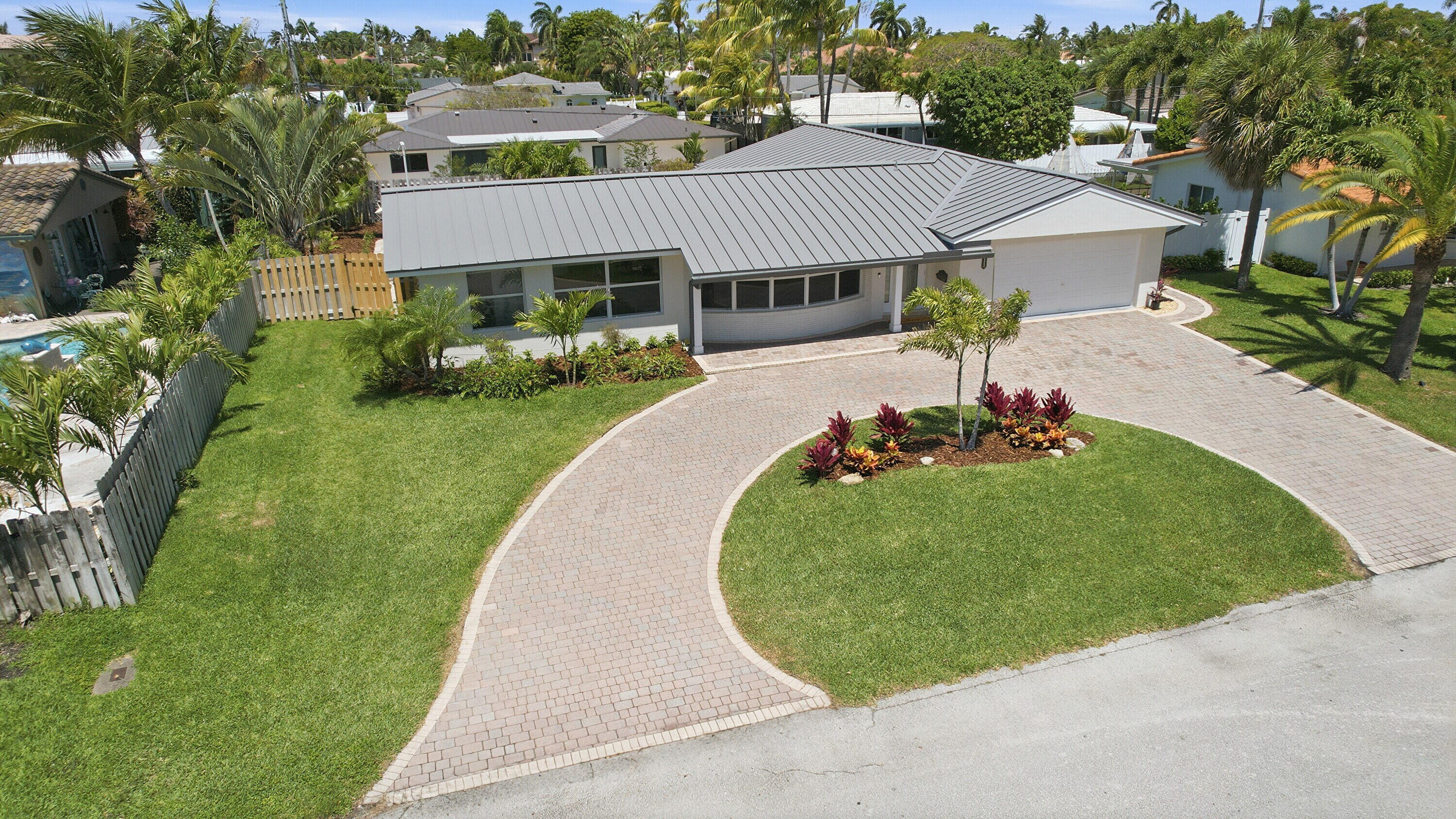 VENETIAN ISLES 3RD SEC - Residential