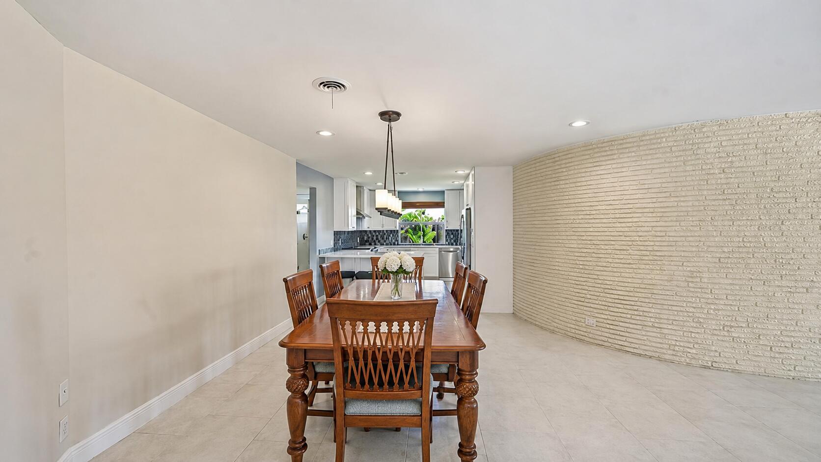 VENETIAN ISLES 3RD SEC - Residential