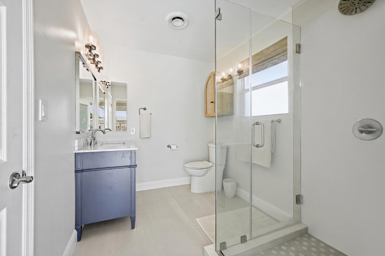 VENETIAN ISLES 3RD SEC - Residential