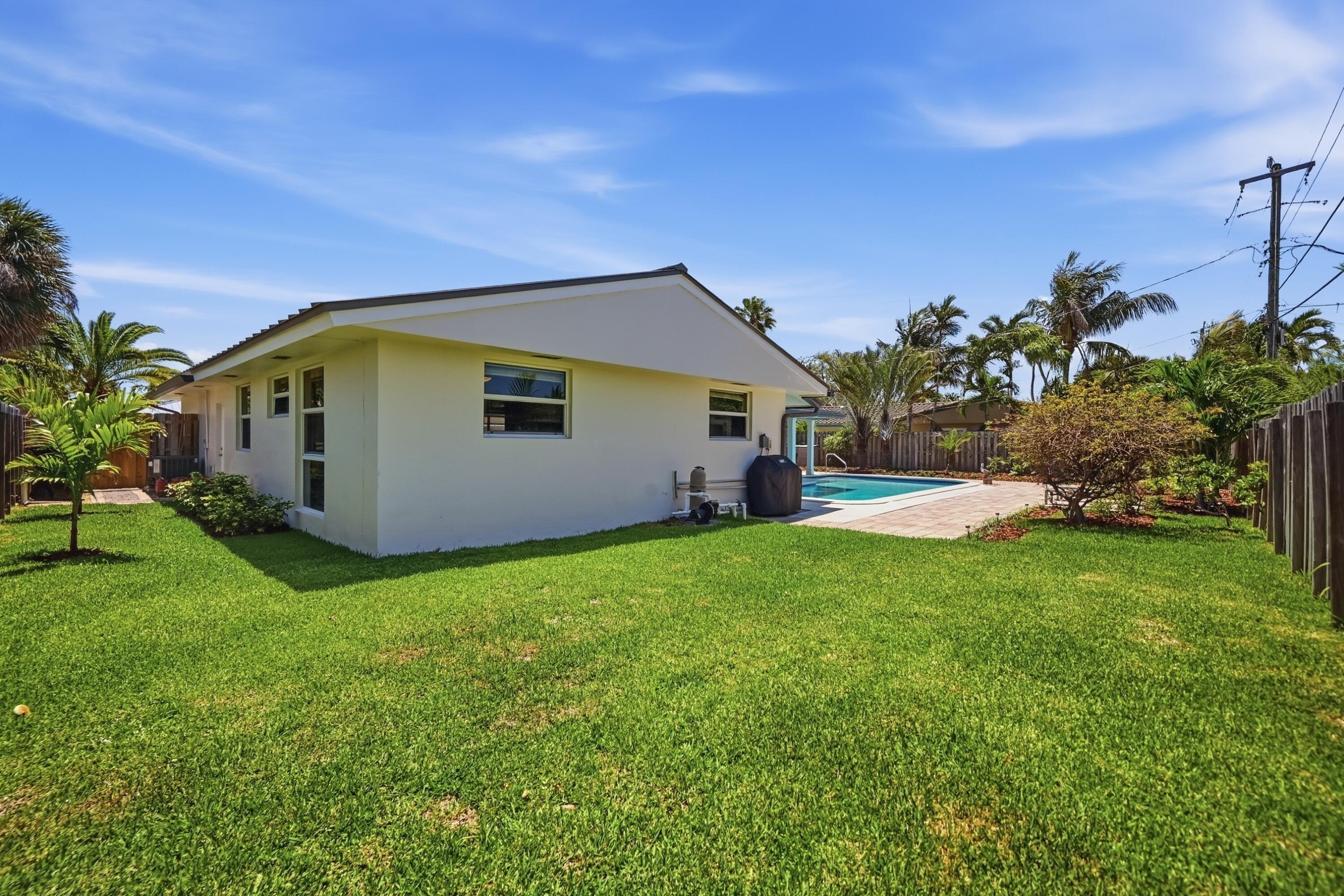 VENETIAN ISLES 3RD SEC - Residential