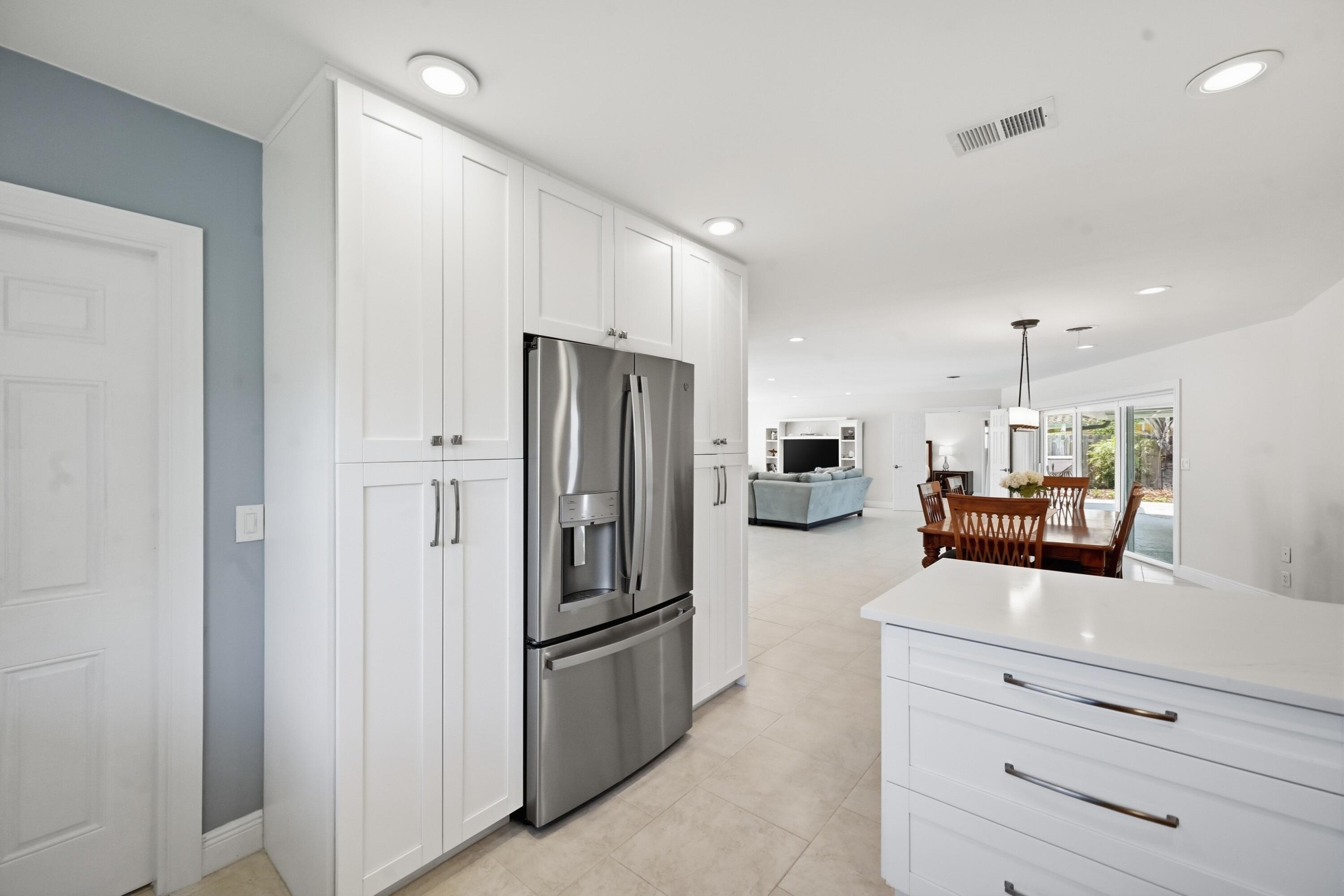 VENETIAN ISLES 3RD SEC - Residential