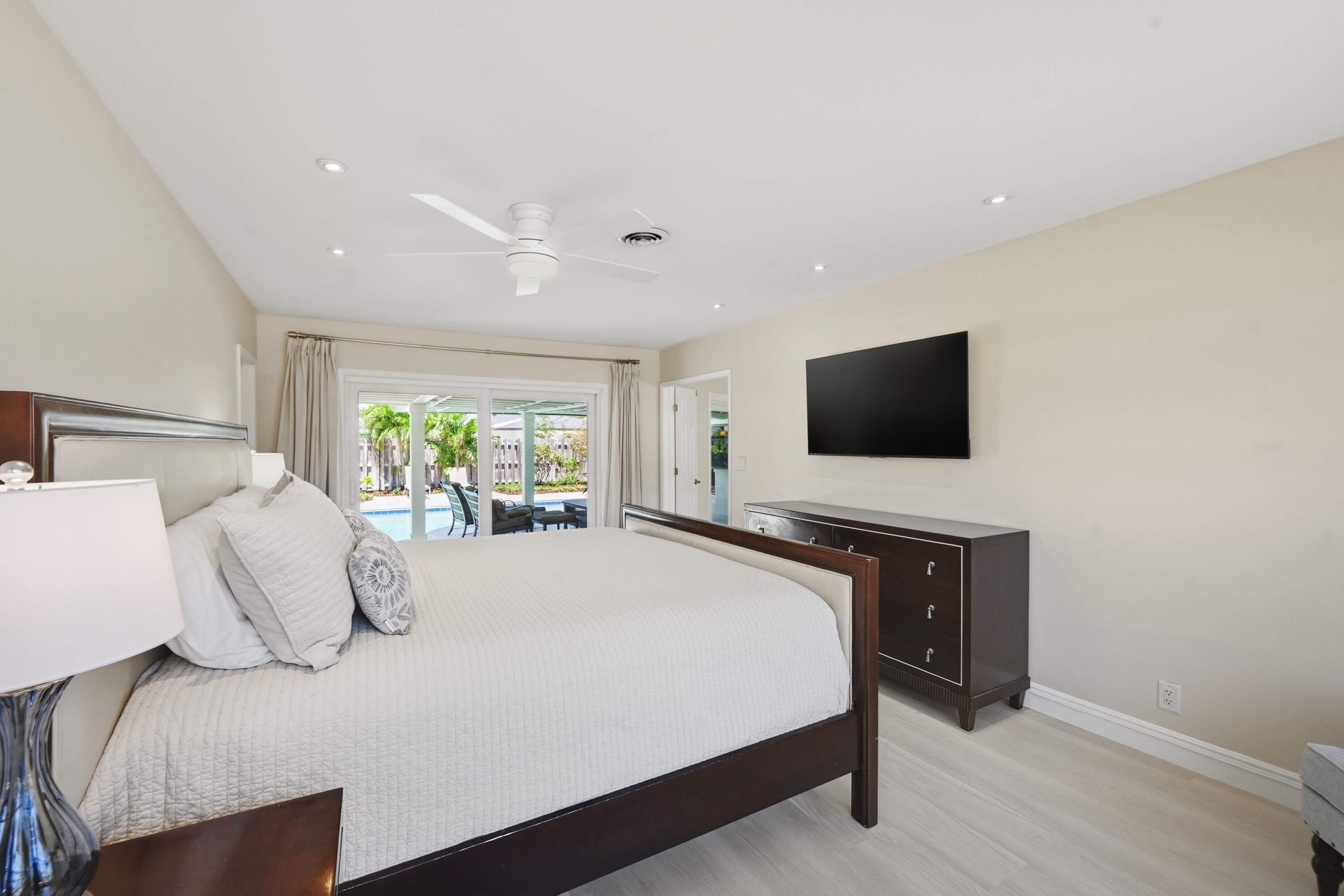 VENETIAN ISLES 3RD SEC - Residential