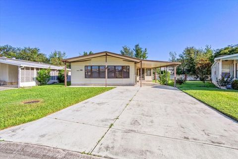 A home in Zephyrhills