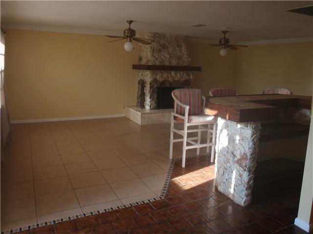 Lake Island - Residential