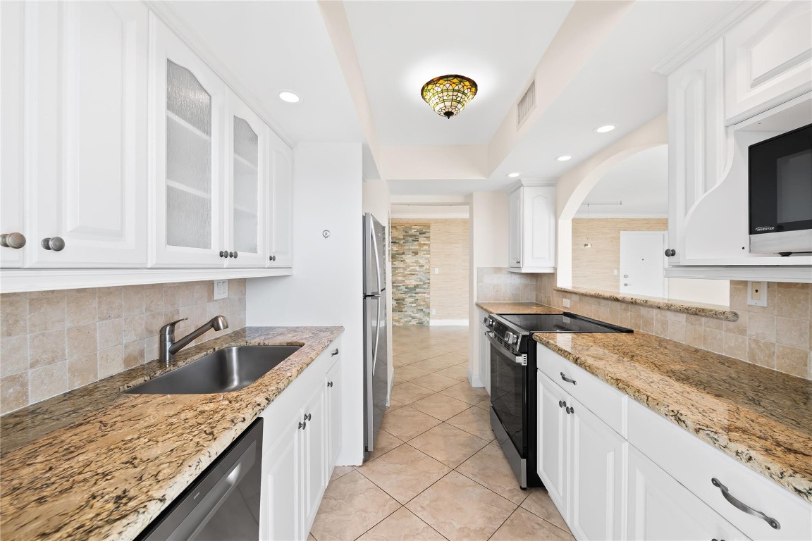 Embassy tower - Residential