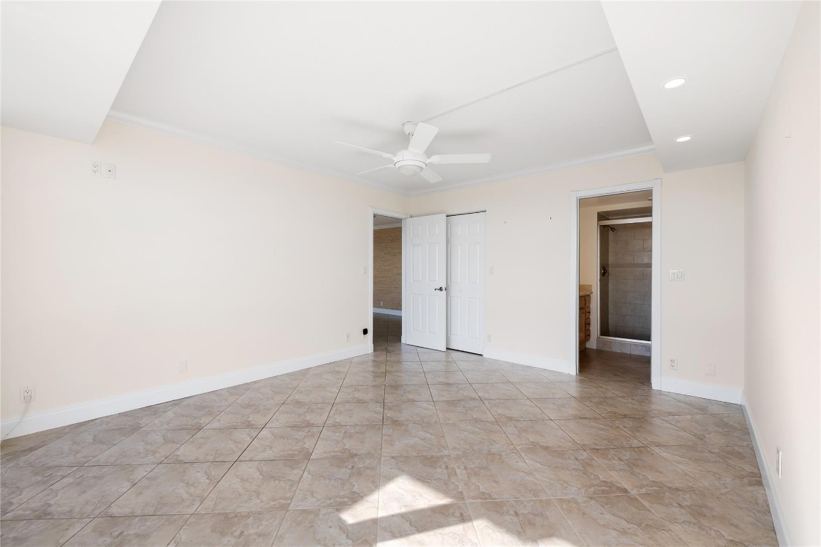 Embassy tower - Residential