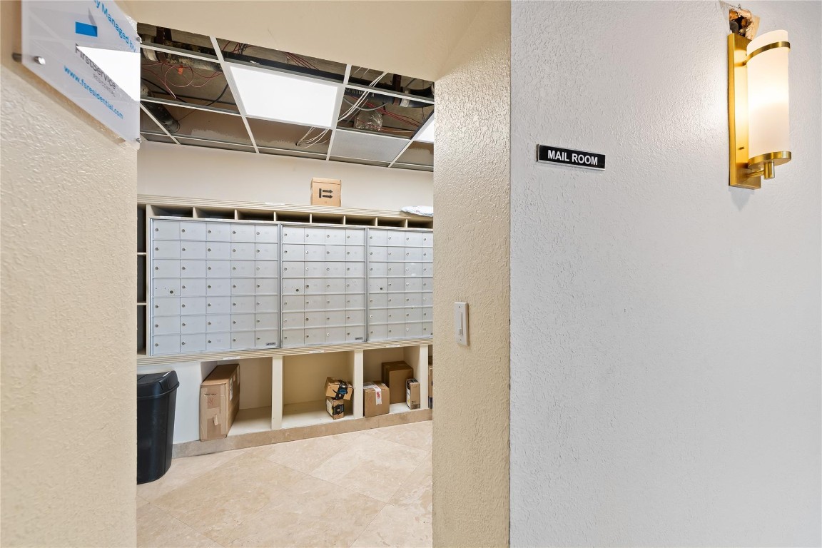 Embassy tower - Residential