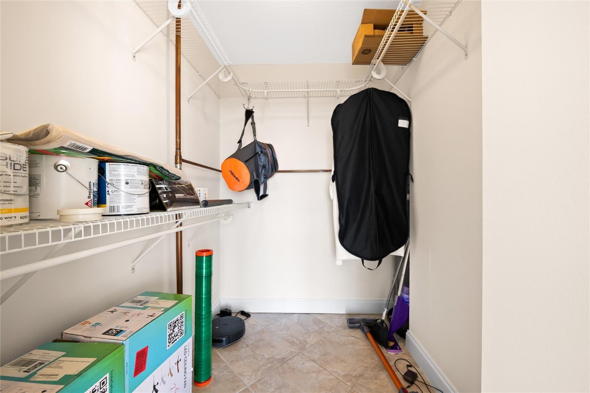 Embassy tower - Residential