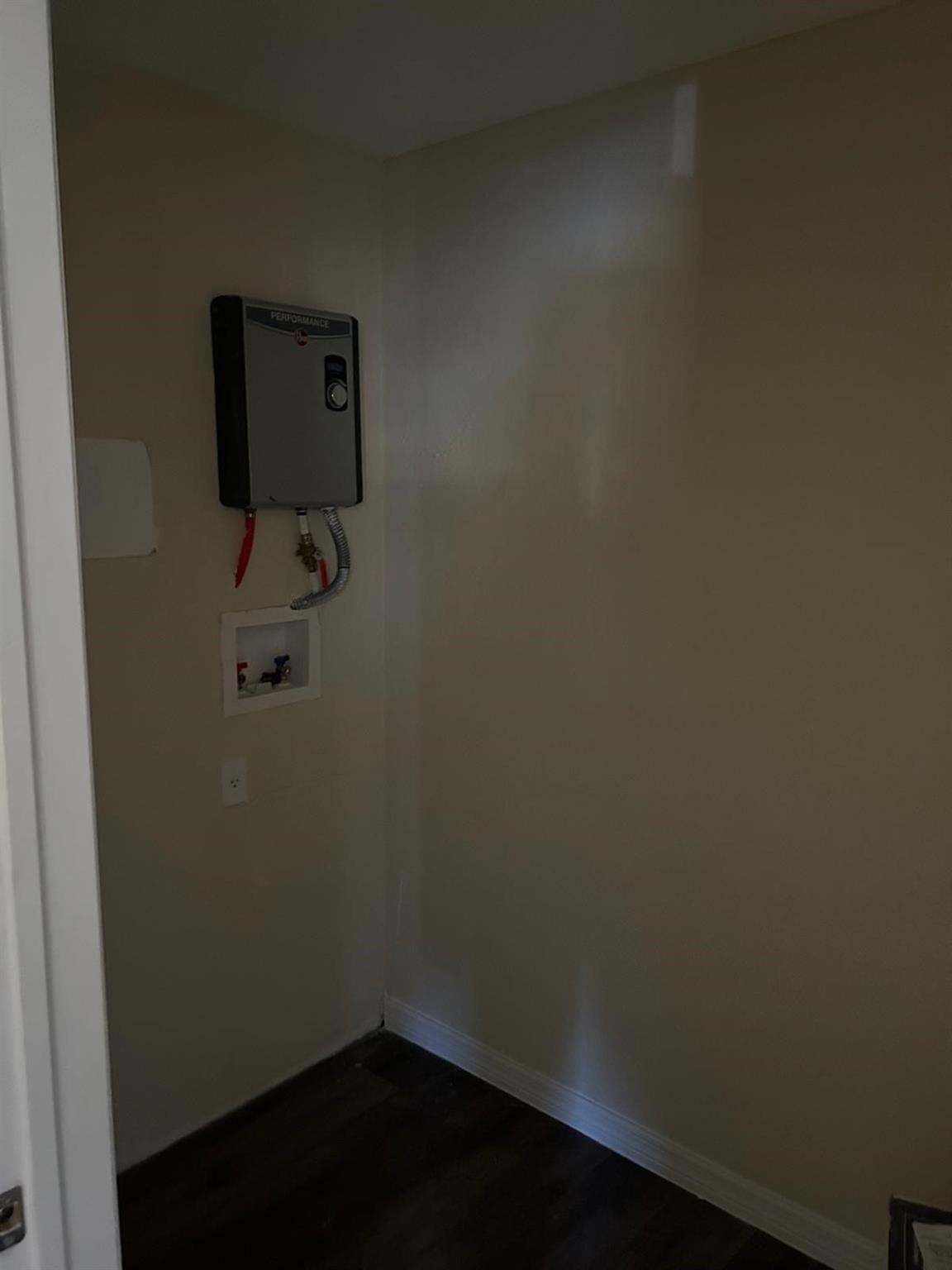 GEIGERS VICTOR L - Residential Lease