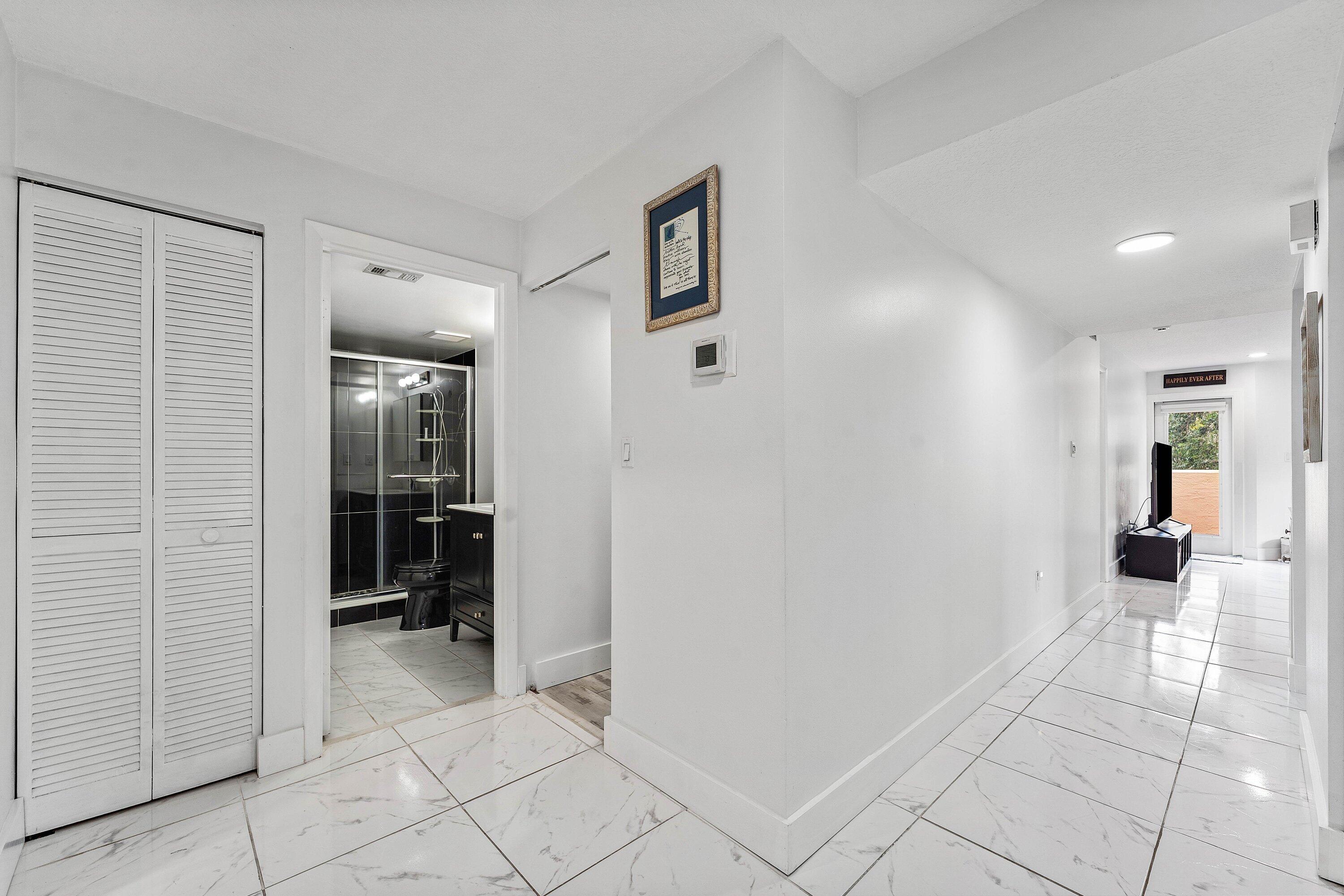 VILLA SONRISA CONDO - Residential