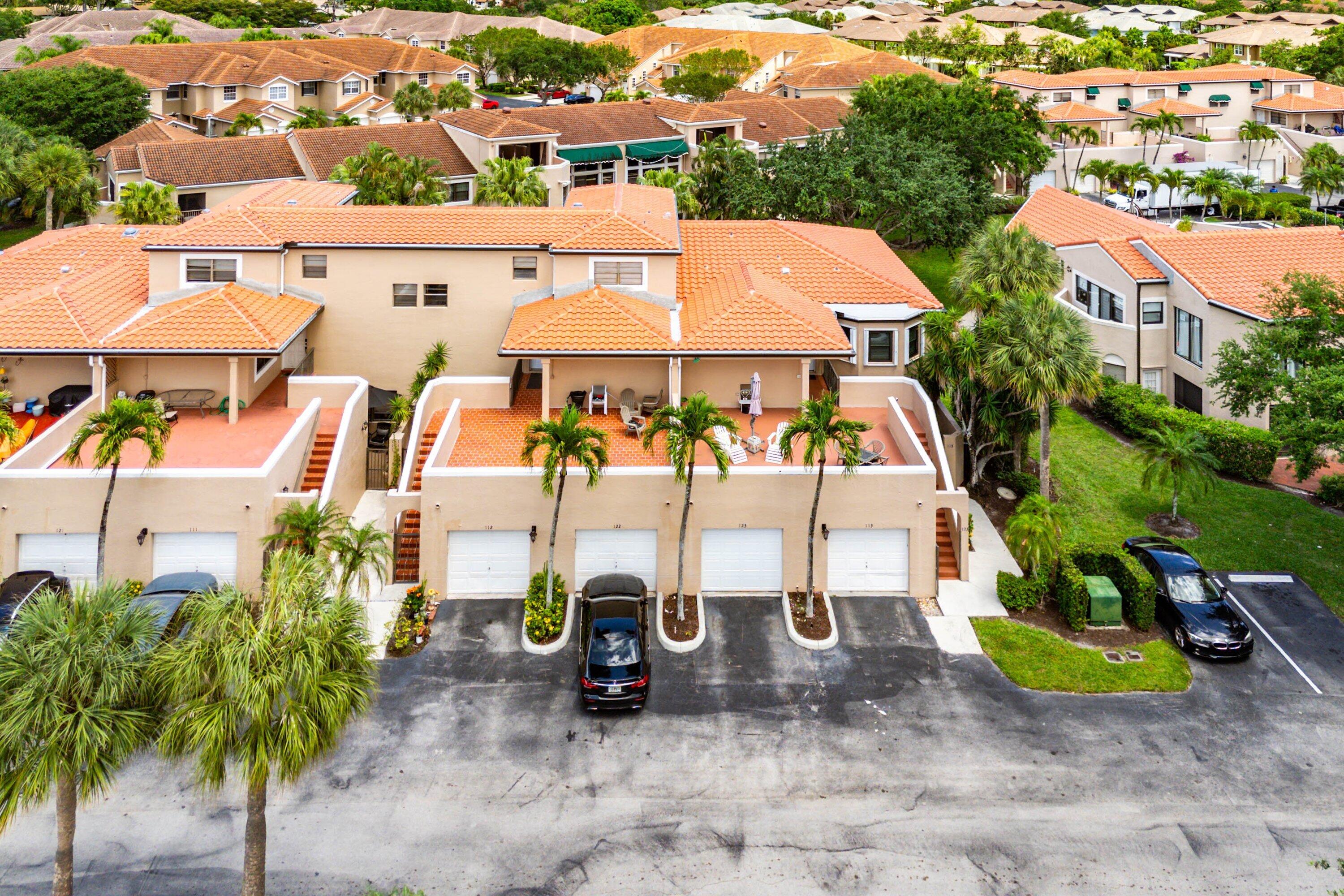 VILLA SONRISA CONDO - Residential