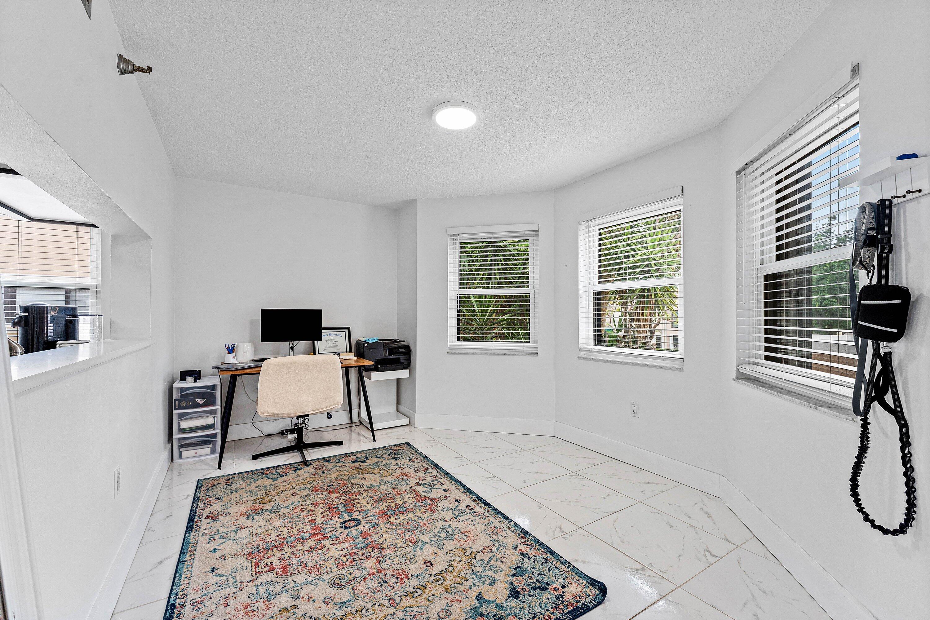 VILLA SONRISA CONDO - Residential