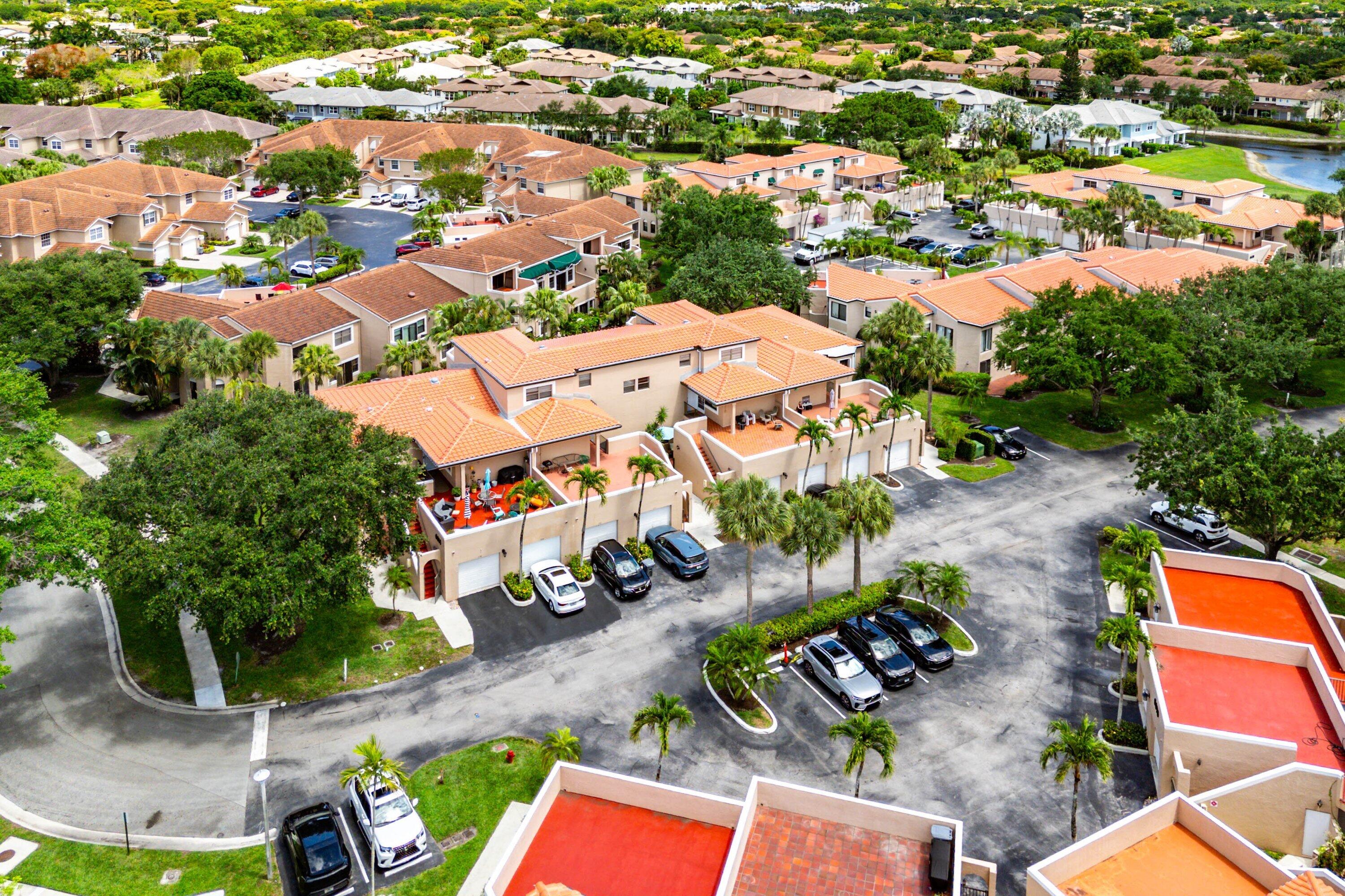 VILLA SONRISA CONDO - Residential