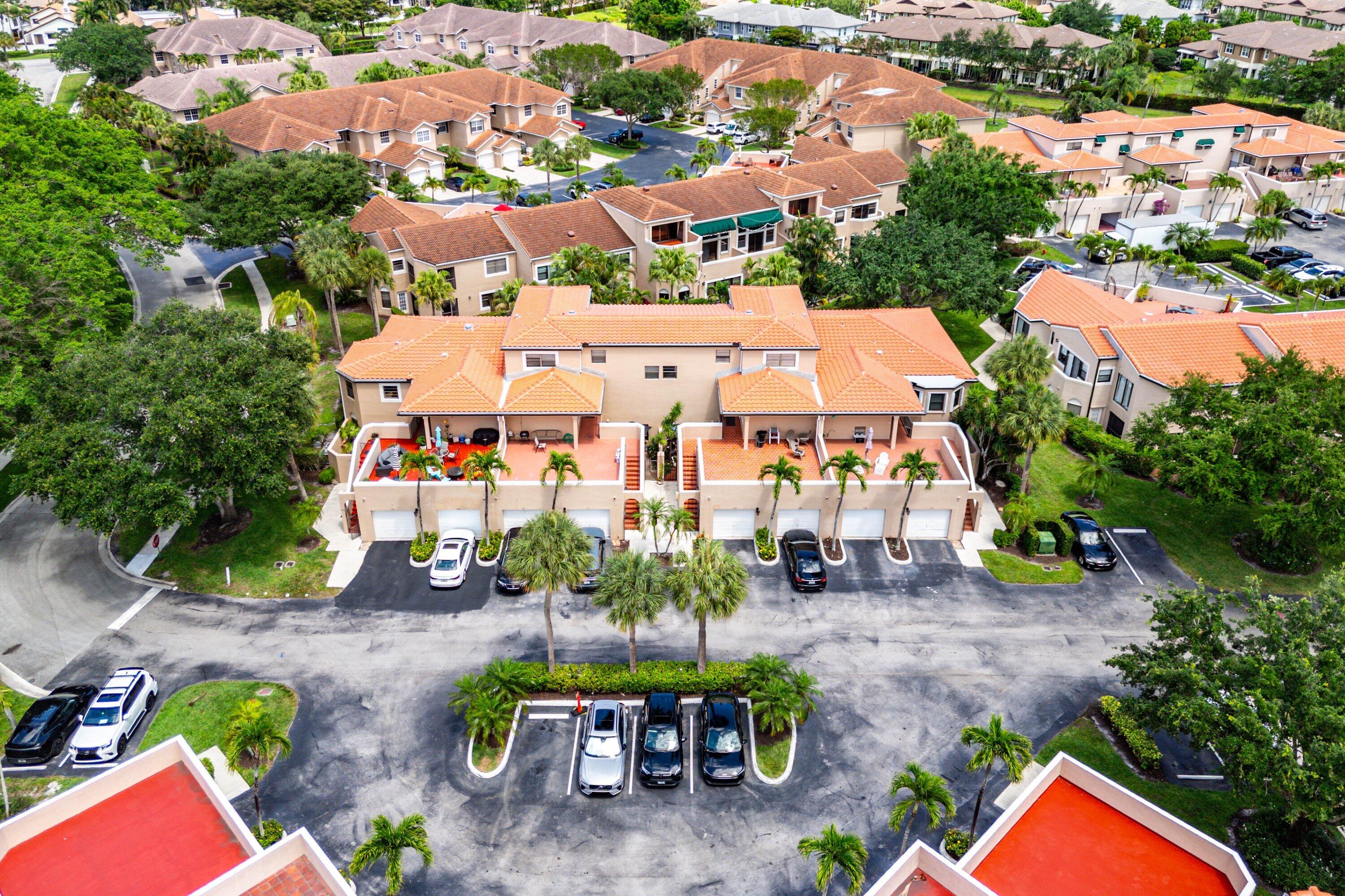 VILLA SONRISA CONDO - Residential