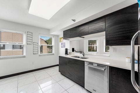 Tiny photo for 6614 Villa Sonrisa Drive #123, Boca Raton, FL 33433 (MLS # B26026672)