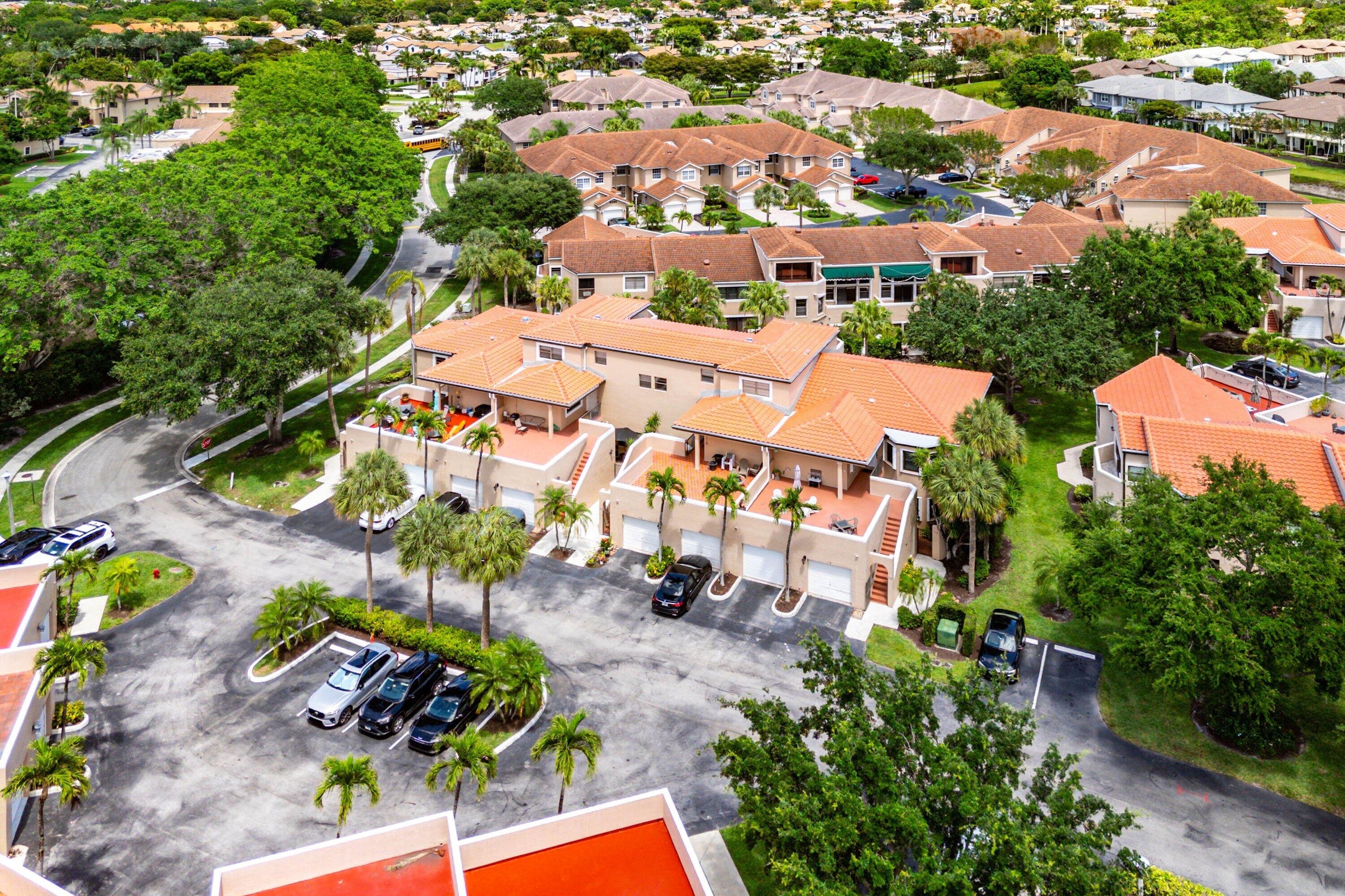 VILLA SONRISA CONDO - Residential
